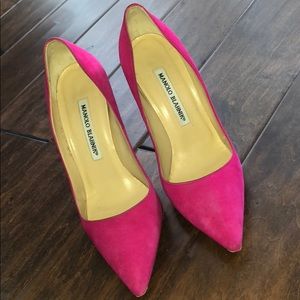Manolo Blahnik dark Pink B.B. Pumps